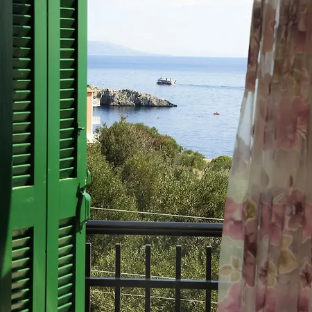 Fexulis & Appartamento Agios Nikolaos (Zakynthos)