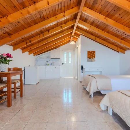 Apartmán Fexulis & *
